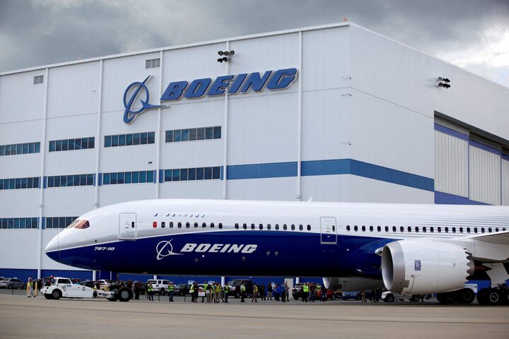 How the Air India Flight 171 Crash Investigation Could Shape Boeing’s Future